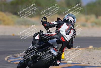 media/Sep-25-2023-Moto Forza (Mon) [[81ffa65e0a]]/B-C Group/Session 4 (Turn 2 Backside)/